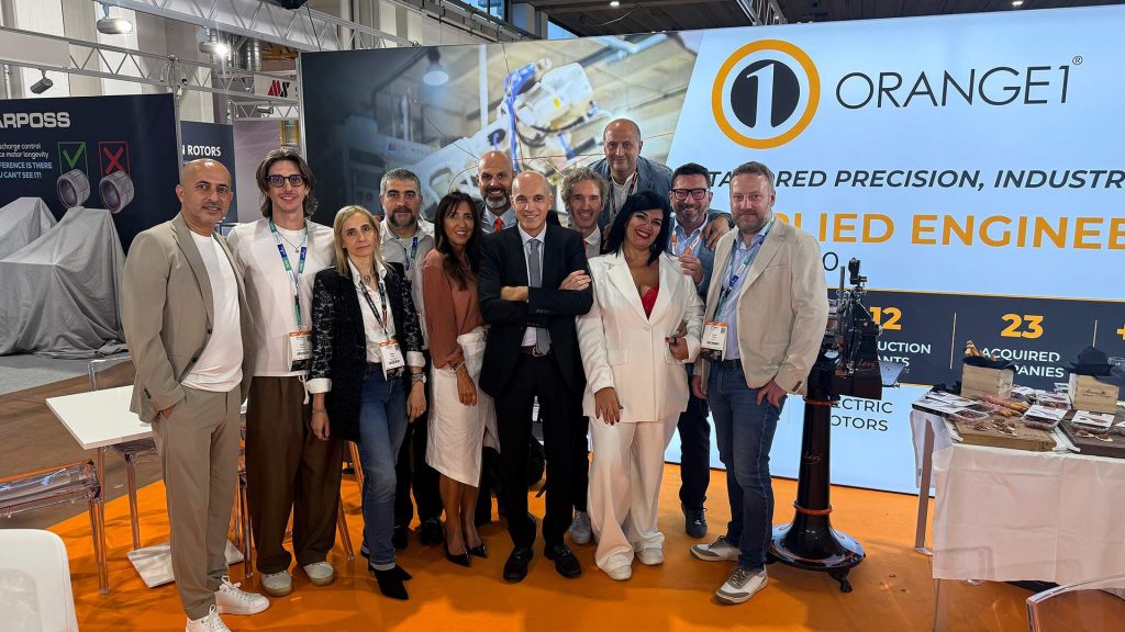copertina 3 Orange1 Holding electric motors
